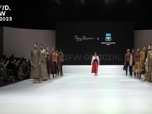 Keren, 24 Produk Asal Kabupaten Garut Mejeng di Indonesia Fashion Week Keren, 24 Produk Asal Kabupaten Garut Mejeng di Indonesia Fashion Week