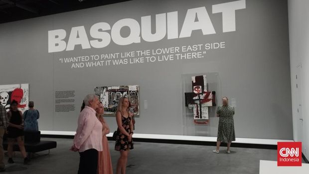 Karya Andy Warhol, Jean-Michel Basquiat dan KAWS pada ajang Pop Masters: Art from the Mugrabi Collection, New York, di HOTA Gold Coast, 18 Februari-4 Juni 2023. (CNN Indonesia/Haryanto Tri Wibowo)
