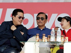 Luhut Larang Investor Bangun Hotel Bintang 3 di Kawasan Danau Toba