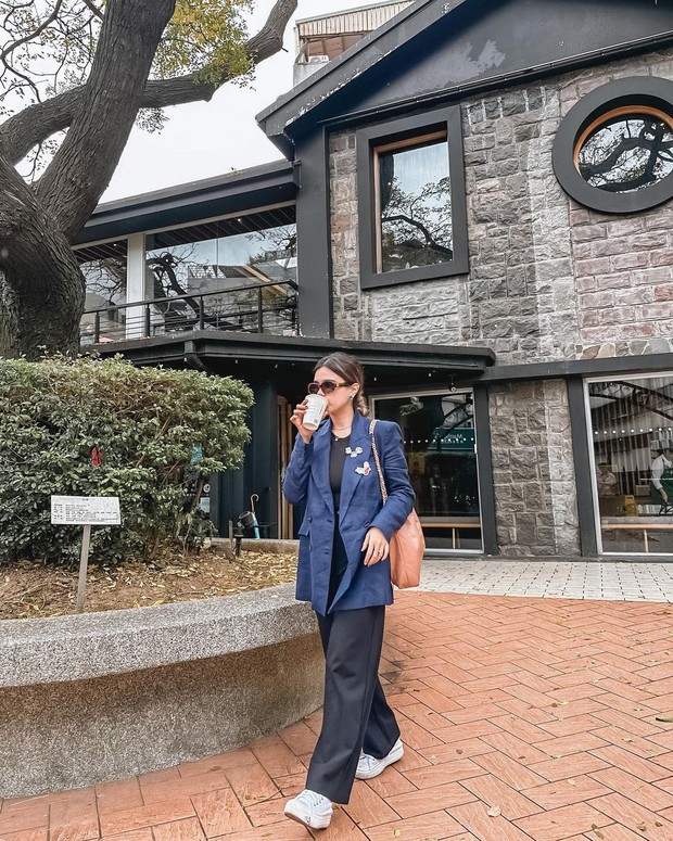 outfit ngopi dengan klien ala Audi Marissa/Sumber: IG @audimarissa