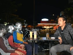 Pablo Benua Kesal Lihat Manusia Silver Dipaksa Cari Uang Buat Orang Tua