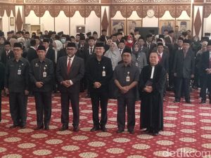 Pejabat DPRD Jambi Resmi Diganti gegara Anak Bawa Wanita Bugil Pakai Mobdin Pejabat DPRD Jambi Resmi Diganti gegara Anak Bawa Wanita Bugil Pakai Mobdin