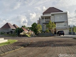 Deretan Rumah Mewah hingga Bisnis Kuliner Diduga Milik Rafael Alun Terungkap