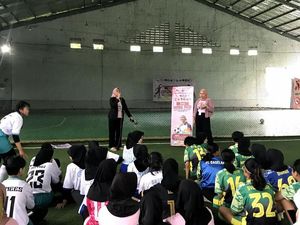 Srikandi Ganjar Gelar Liga Futsal Putri  di Lemahabang Jawa Barat