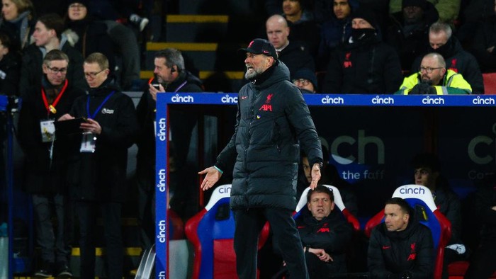 LONDON, ENGLAND - FEBRUARY 25: Liverpool manager Jurgen Klopp reacts during the Premier League match between Crystal Palace and Liverpool FC at Selhurst Park on February 25, 2023 in London, United Kingdom. (Photo by Craig Mercer/MB Media/Getty Images)