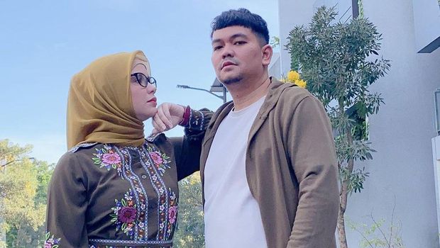 Aldila Jelita dan Indra Bekti
