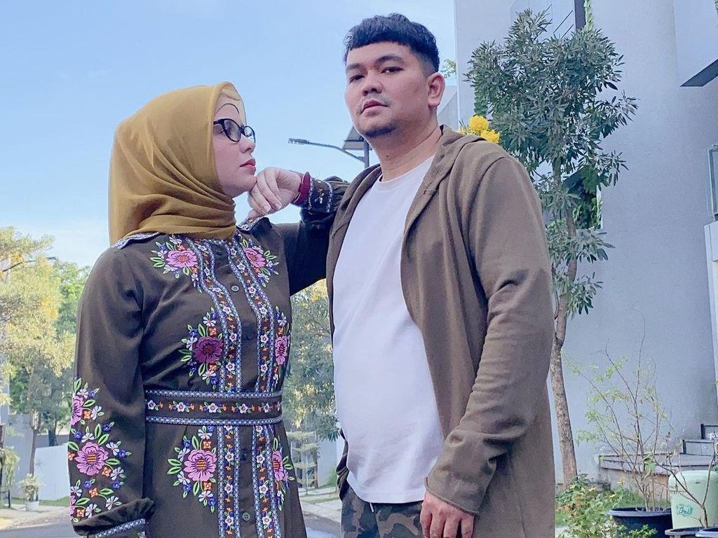 Tanda Tanya Hilangnya Indra Bekti di Instagram Aldila Jelita, Cerai?