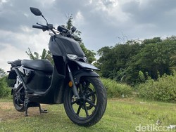 Murah Banget! Segini Biaya Pajak Tahunan Motor Listrik Charged Rimau