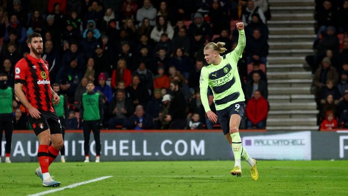BOURNEMOUTH, ENGLAND - FEBRUARY 25: Erling Haaland of Manchester City celebrates after scoring their sides second goal during the Premier League match between AFC Bournemouth and Manchester City at Vitality Stadium on February 25, 2023 in Bournemouth, England. (Photo by Bryn Lennon/Getty Images)