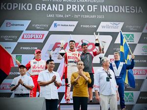 Jokowi Hadiri Balapan F1 Powerboat di Danau Toba: Sangat Seru Sekali