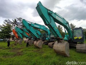 Gerebek Tambang Ilegal Magelang, 5 Alat Berat Disita-11 Orang Diperiksa Gerebek Tambang Ilegal Magelang, 5 Alat Berat Disita-11 Orang Diperiksa