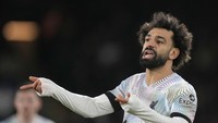 4. Mohamed Salah (Liverpool). Situs resmi Premier League menyebutnya 22 kali terjebak offside. Foto: AP/Alastair Grant