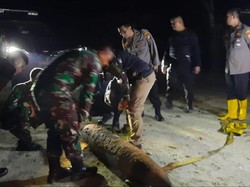 Asik Mancing, Warga Pekanbaru Temukan Mortir Seberat 250 Kg