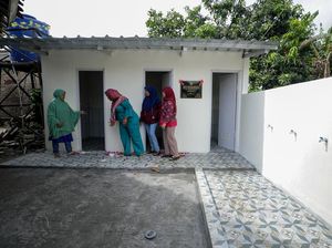 Warga Kampung Paku Haji Banten Sambut Baik Fasilitas MCK dari GBB