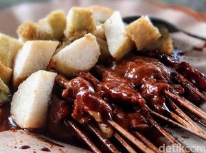 Sate Lalak, Kuliner Ikonik di Pantai Pasir Putih Situbondo yang Nagih Sate Lalak, Kuliner Ikonik di Pantai Pasir Putih Situbondo yang Nagih