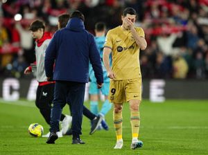 Kalah dari Almeria dan Gugur di Liga Europa, Barca Harus Minta Maaf