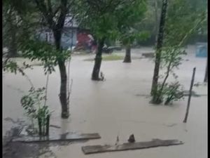 Banjir Terjang Amfoang Kupang, Rumah-Lahan Pertanian Terendam Banjir Terjang Amfoang Kupang, Rumah-Lahan Pertanian Terendam
