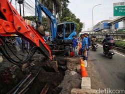 Perbaikan Jalan Amblas Belum Kelar, Lalin Jl Kartini Macet Pagi Ini