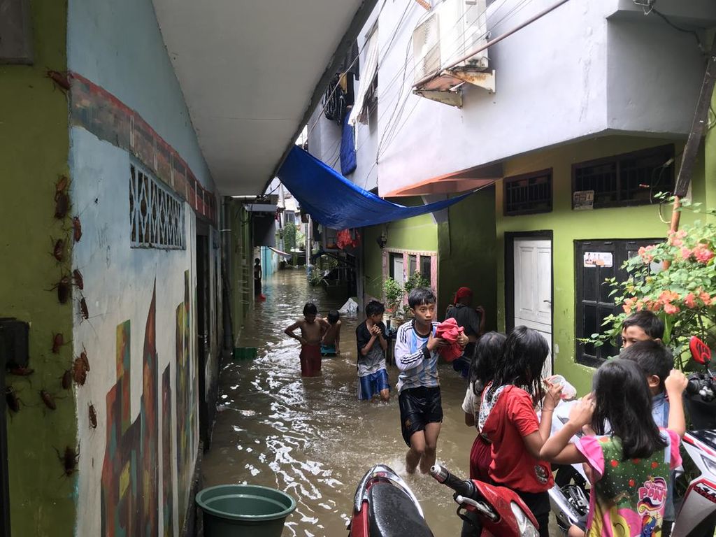 Bertambah! Kini 82 RT dan 2 Ruas Jalan Terendam Banjir di Jakarta