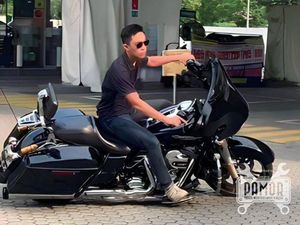 KPK Sebut Moge Dandy Tak Punya Pelat Nomor, Bisa Dijerat Sanksi Ini KPK Sebut Moge Dandy Tak Punya Pelat Nomor, Bisa Dijerat Sanksi Ini