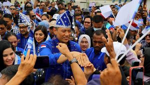 Potret Meriah Penyambutan AHY di Kota Palu