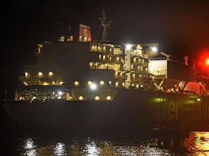 Penampakan Kapal Tanker LNG Inggris Bongkar Muat di Aceh Penampakan Kapal Tanker LNG Inggris Bongkar Muat di Aceh