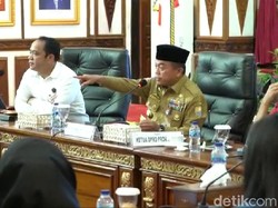 Kementerian ESDM Bakal Sanksi Truk Batu Bara yang Ganggu Aktivitas Warga