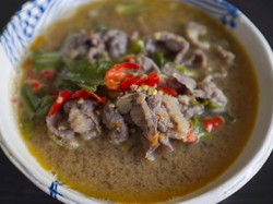 Resep Garang Asam Daging yang Pedas Gurih Berempah dan Segar Kuahnya