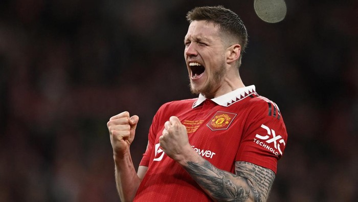 Wout Weghorst, Carabao Cup Soccer Football - Carabao Cup - Final - Manchester United v Newcastle United - Wembley Stadium, London, Britain - February 26, 2023 Manchester United's Wout Weghorst celebrate after winning the Carabao Cup REUTERS/Tony Obrien EDITORIAL USE ONLY. No use with unauthorized audio, video, data, fixture lists, club/league logos or 'live' services. Online in-match use limited to 75 images, no video emulation. No use in betting, games or single club /league/player publications. Please contact your account representative for further details.