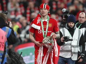 Wout Weghorst 2 Bulan di MU: 1 Gol, 1 Assist, 1 Trofi