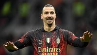 Ibrahimovic Comeback, Mau Bertahan Di AC Milan Lebih Lama!