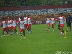 22 Pemain PSM Disiapkan Hadapi Dewa United, Donald Bissa Absen