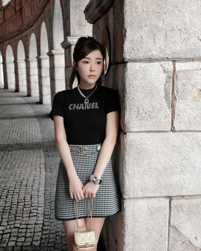 Abby Choi Abby Choi