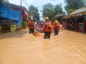 Banjir Terjang Subang, Ribuan Rumah Terendam Banjir Terjang Subang, Ribuan Rumah Terendam