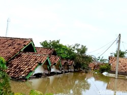 Pilu Warga Desa Karangligar Karawang yang Sudah Bosan Dihantui Banjir