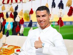 Ronaldo Sumbang Rp 5,3 M Bantu Korban Gempa Turki dan Suriah Ronaldo Sumbang Rp 5,3 M Bantu Korban Gempa Turki dan Suriah