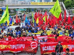 Gugatan Buruh Ditolak, MK Patenkan Perppu Ciptaker!