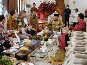 Gubernur Jambi Harap PetroChina Bantu Serap Tenaga Kerja Lokal Gubernur Jambi Harap PetroChina Bantu Serap Tenaga Kerja Lokal