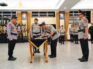 Eks Kapolda DIY Komjen Ahmad Dofiri Jabat Wakapolri Gantikan Agus Andrianto Eks Kapolda DIY Komjen Ahmad Dofiri Jabat Wakapolri Gantikan Agus Andrianto