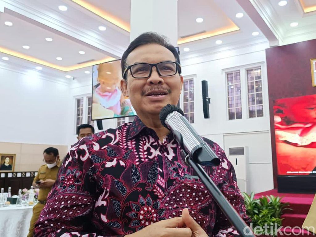 BKKBN Minta Seluruh KUA Tak Nikahkan Pasangan Tak Punya Sertifikat Elsimil BKKBN Minta Seluruh KUA Tak Nikahkan Pasangan Tak Punya Sertifikat Elsimil
