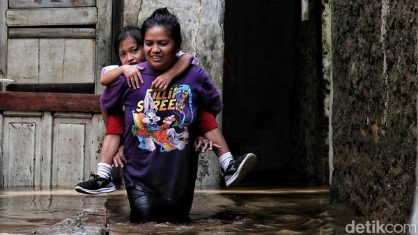 Kondisi Terkini Banjir di Kebon Pala Jakarta Timur