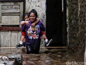 Kondisi Terkini Banjir di Kebon Pala Jakarta Timur Kondisi Terkini Banjir di Kebon Pala Jakarta Timur