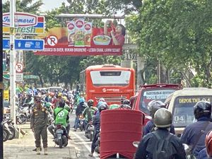 Lalin Lenteng Agung Arah St Tanjung Barat Macet, Warga Keluhkan WFO