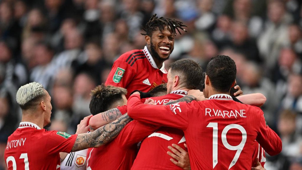 Usai juara Carabao Cup, Manchester United masih berpeluang juara di Premier League, Piala FA, dan Liga Europa (Foto: Getty Images/Sebastian Frej/MB Media)