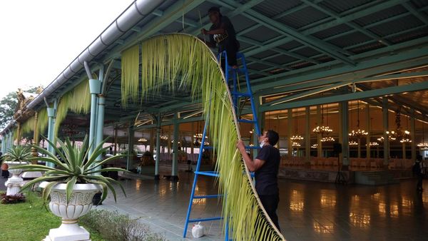 Melihat Persiapan Peringatan Kenaikan Tahta Raja Mangkunegara