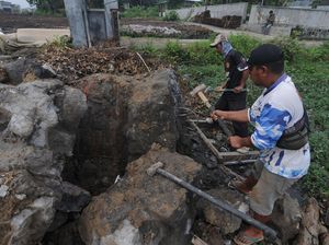 Mengais Rezeki dari Korban Gusuran Proyek Tol