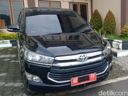 Penampakan Mobil Pelat Merah Tabrak Lari di Delanggu Klaten