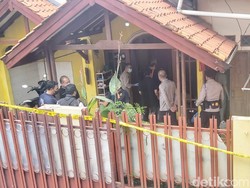 Pria Tewas Bersimbah Darah di TKP Diduga Pembunuh 2 Wanita Dicor!