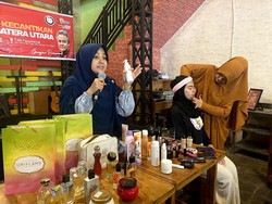 Relawan Ganjar Milenial Gelar Sekolah Kecantikan di Deli Serdang
