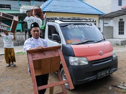 Relawan Ganjar Gelar Sunat Massal & Bantu Ponpes di Pontianak